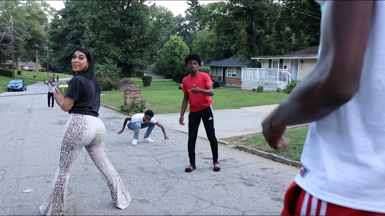 Video Thumbnail: Yung Mal Invited Me To Plug Block, Zone 6 To Play Hardball! We Talk 1017, Gucci And More! (atl)